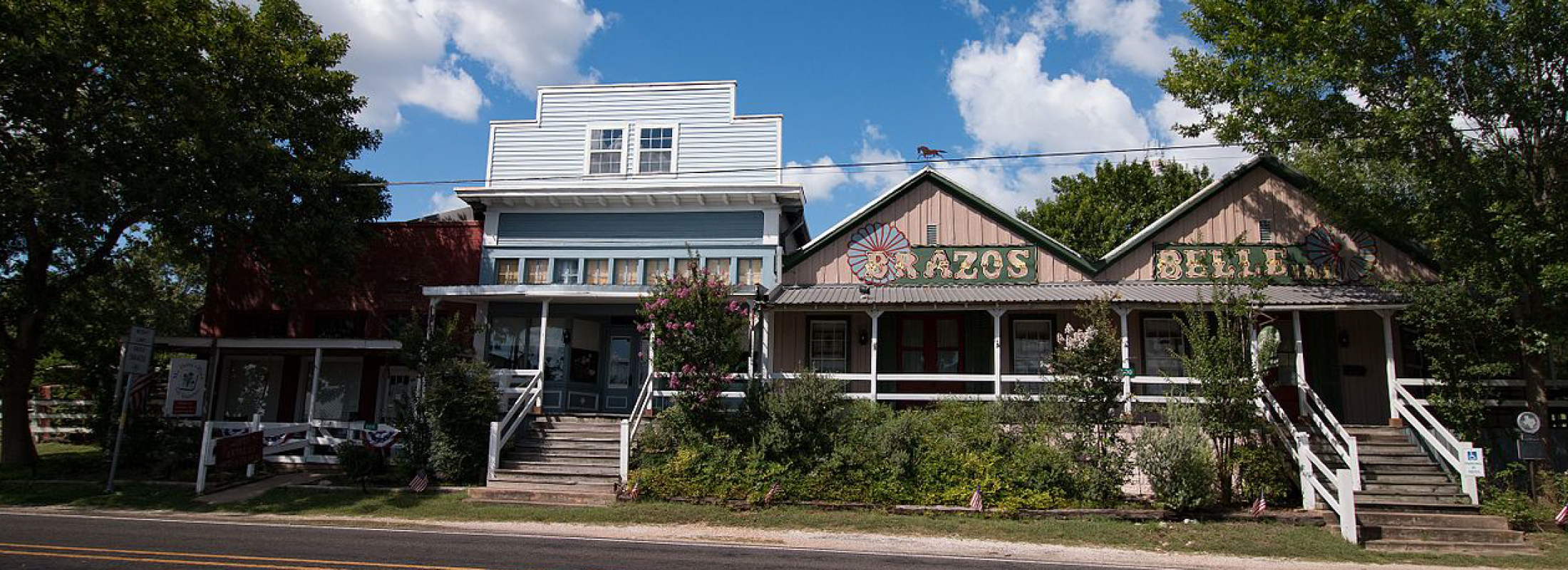 Burton-Restaurant-Hero Round Top Attractions | Round Top Hotel