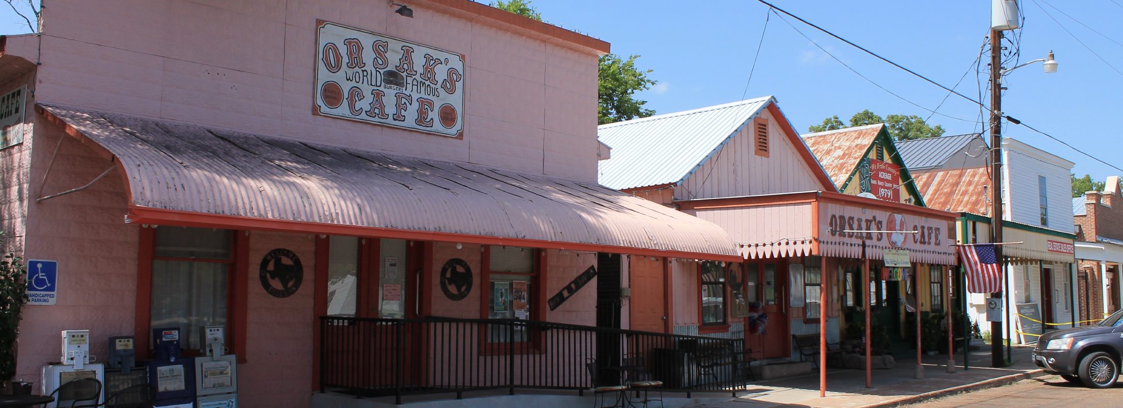 Fayetteville-Restaurant-Hero Round Top Attractions | Round Top Hotel