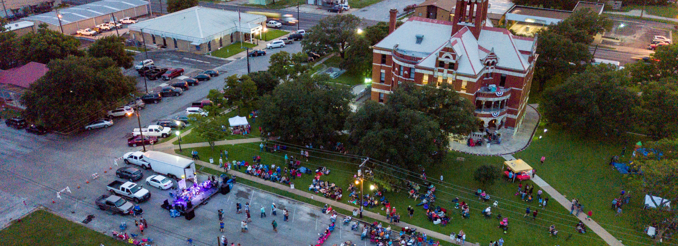 Giddings-Restaurant-Hero Round Top Attractions | Round Top Hotel